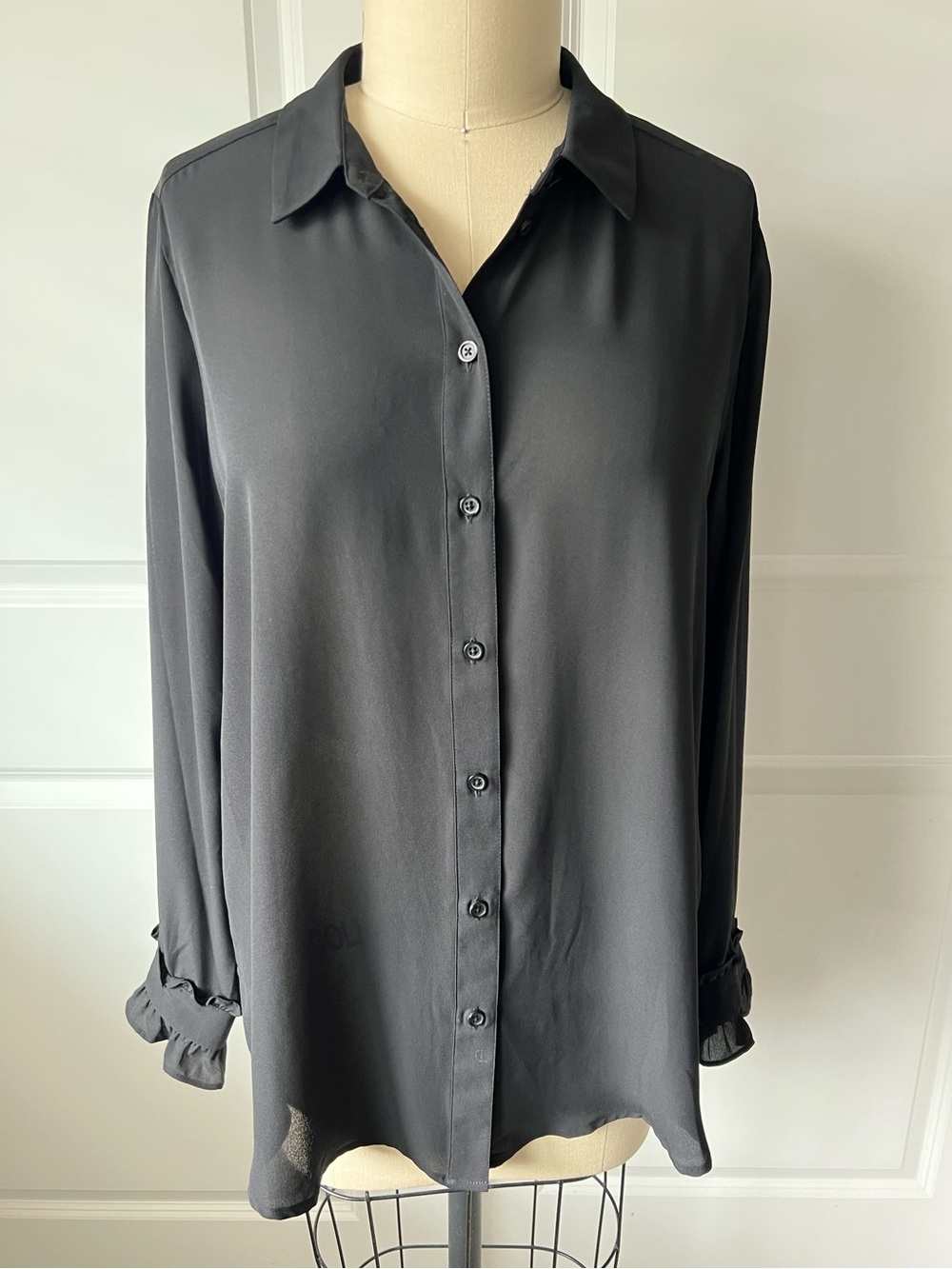 Who What Wear Black Long-Sleeve Button Down Shirt